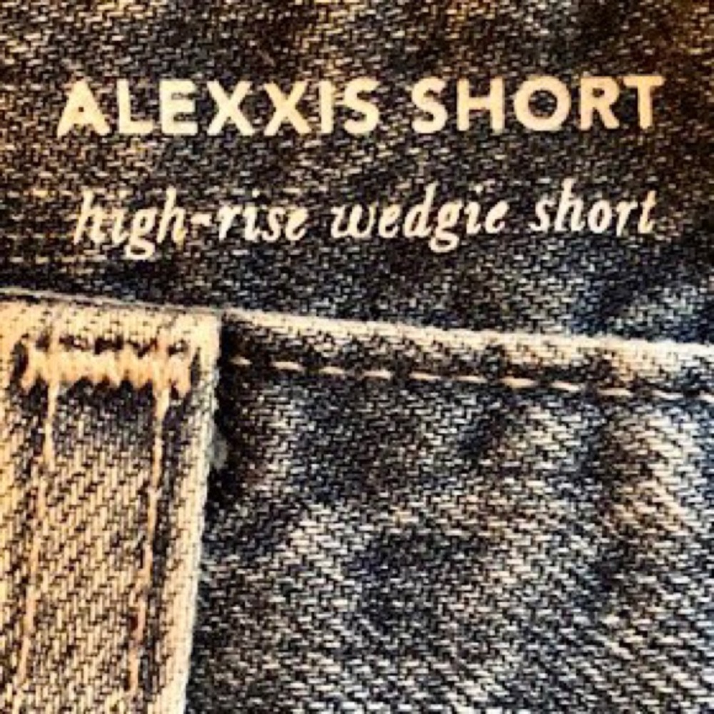 “NEW” AG Adriano Goldschmied Alexxis High-Rise Wedgie Short - Picture 7 of 8